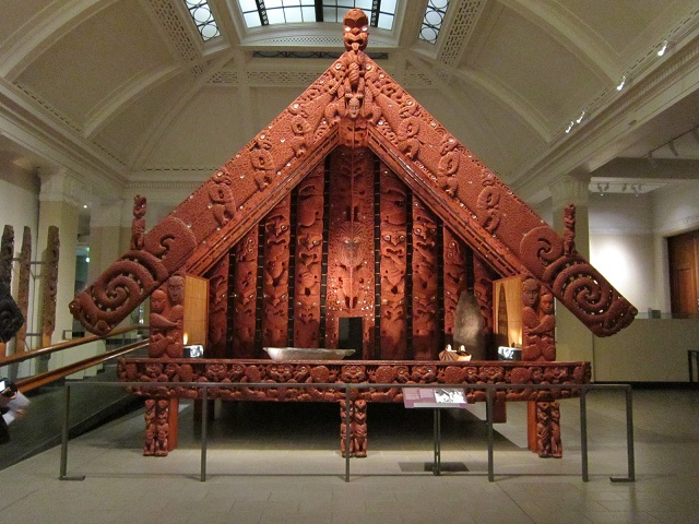 Een Maori hut in het museum